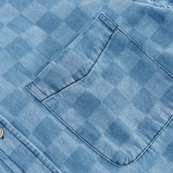 Stilvolles Herrenhemd mit Knopfleiste - die perfekte Wahl für elegante Anlässe