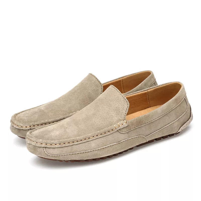 Modische Herren-Slipper aus natürlichem Wildleder für einen einzigartigen Look
