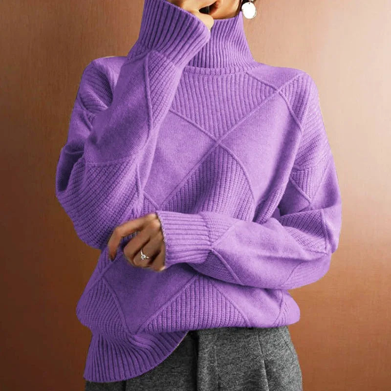 Klassischer Damenpulli mit elegantem hohen Kragen für einen einzigartigen Stil