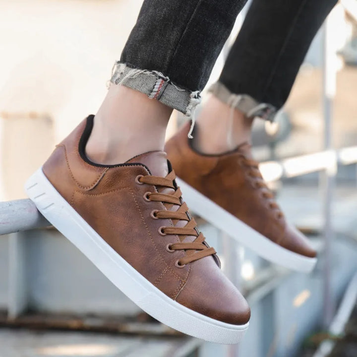 Anspruchsvolle Herrenschuhe aus Leder in elegantem und klassischem Design