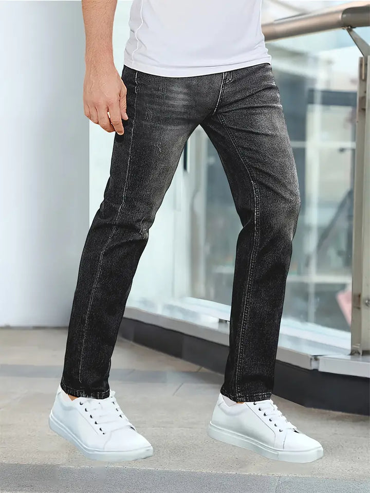 Stylowe i wygodne męskie jeansy – perfekcyjny wybór na każdą okazję