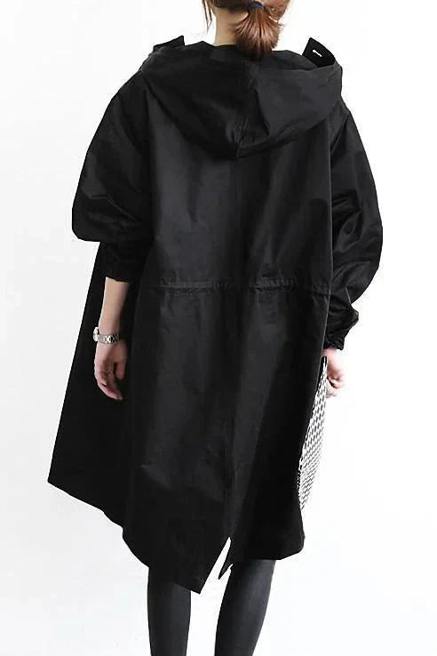Eleganter und moderner Damen-Mackintosh für jede Gelegenheit