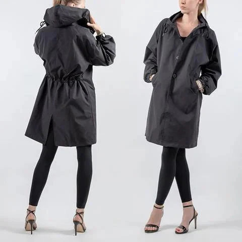 Eleganter und moderner Damen-Mackintosh für jede Gelegenheit