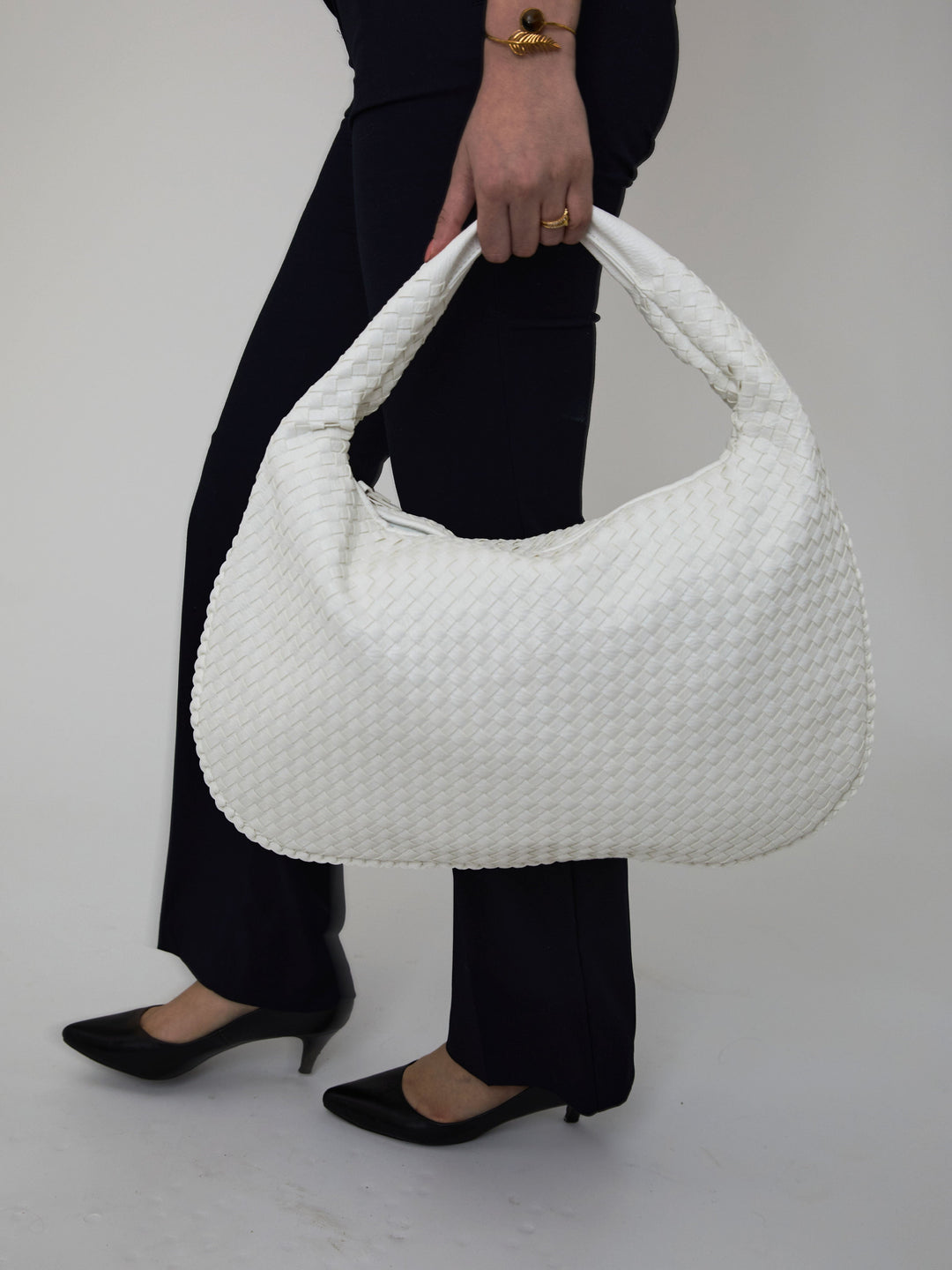 Stilvolle schwarze Vickee-Tasche - ein raffiniertes Accessoire für Sie