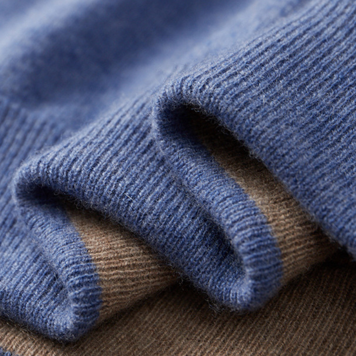 Exklusive Herren-Kapuzenjacke aus weicher Kaschmirwolle mit Reißverschluss - das Nonplusultra in Premium-Qualität