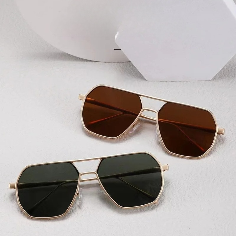 Stylowe i trwałe męskie okulary aviator ze stali nierdzewnej – elegancki dodatek do każdego stroju