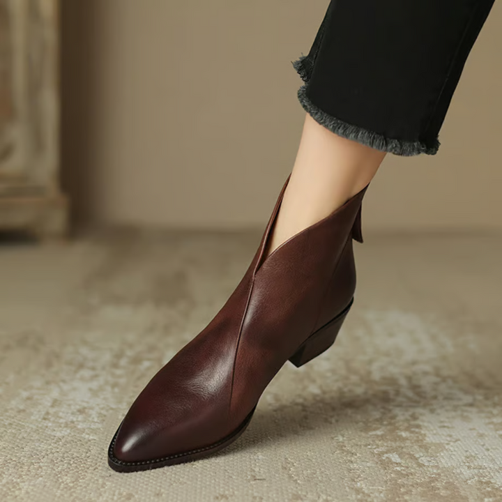 Anspruchsvolle Damenstiefel aus Leder mit elegantem Blockabsatz
