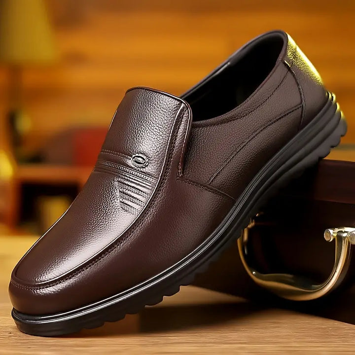 Stylowe i komfortowe męskie loafersy z wysokiej jakości skóry – elegancki wybór na każdą okazję