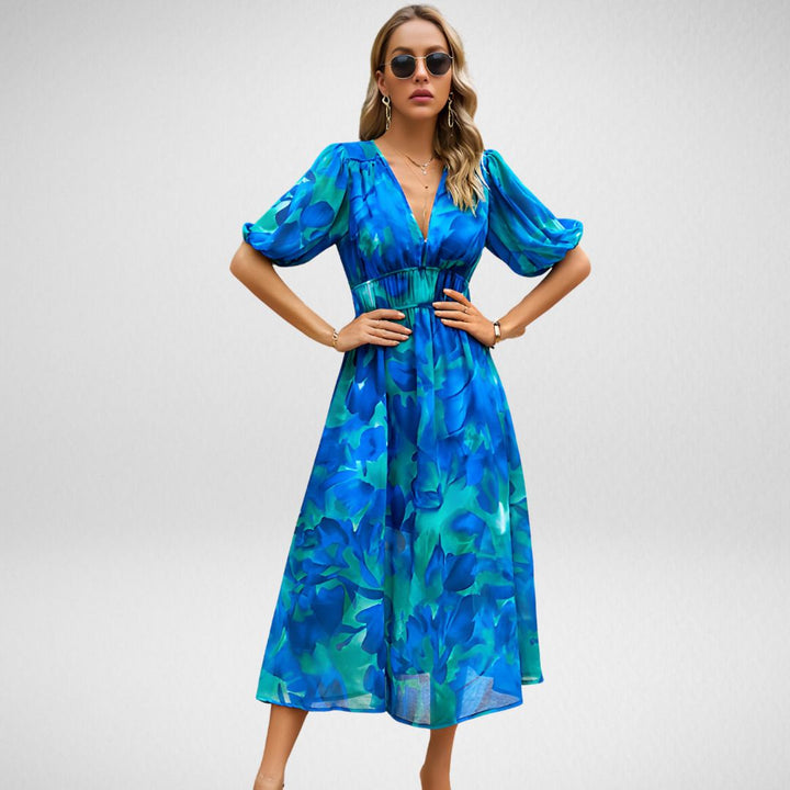 Corina™ - ein elegantes und zeitloses Kleid mit Rundhalsausschnitt, perfekt für jeden Anlass!