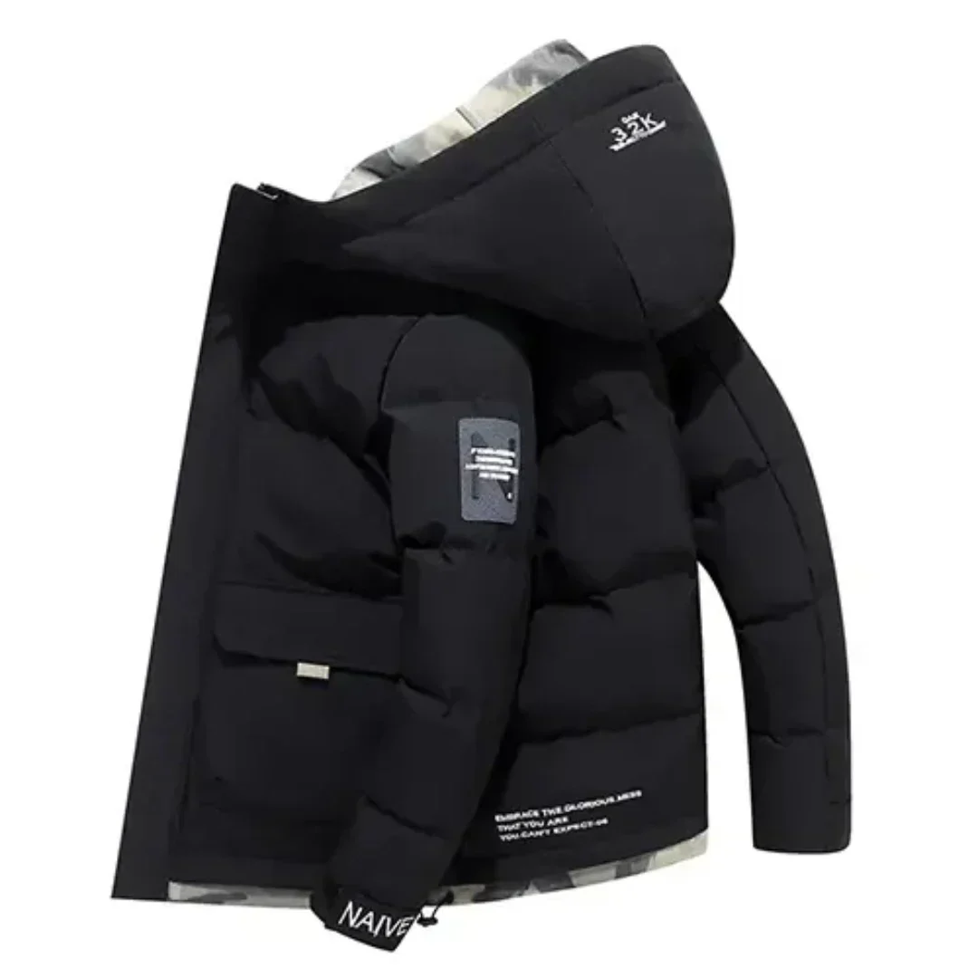 Herren-Steppwinterjacke mit Kapuze und funktioneller Fronttasche - ideal für kalte Tage
