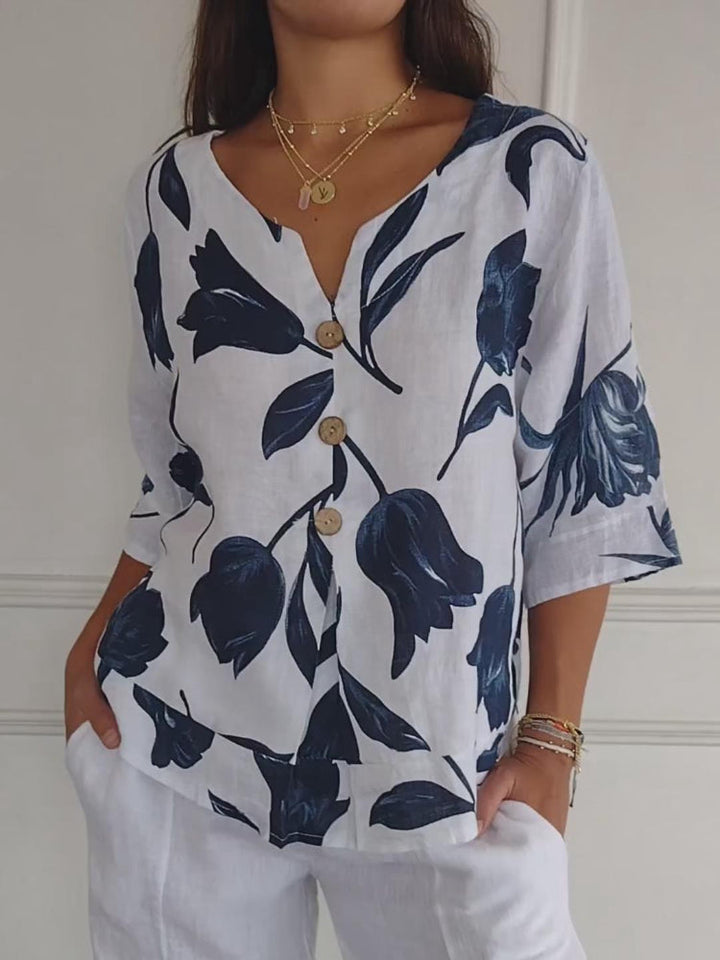 Elegantes Damen-Sommerhemd mit schönem Blumenmuster und praktischem Button-Down-Verschluss