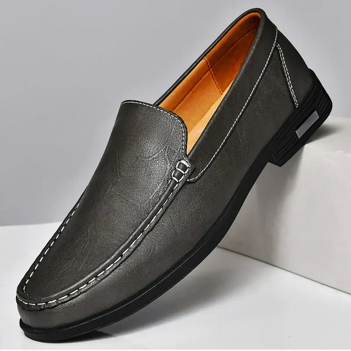 Stilvolle und elegante Herren-Slipper - perfekt für jede Gelegenheit, auffallend und bequem