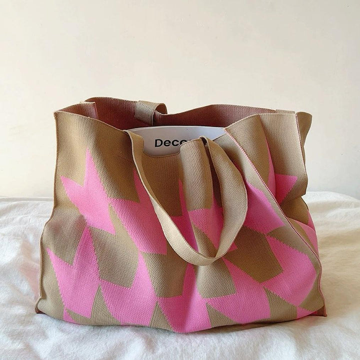 Élégance Éternelle : Sac en Canvas Luxe Durable et Élégant