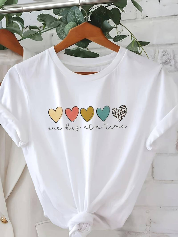 Modisches Damen-Top mit romantischem Herzmotiv und klassischem Rundhalsausschnitt