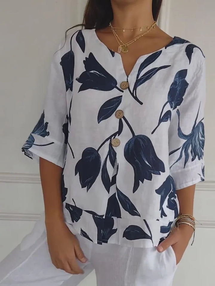 Elegantes Damen-Sommerhemd mit schönem Blumenmuster und praktischem Button-Down-Verschluss