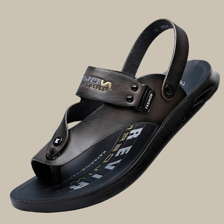 Modische Herrensandalen mit eleganter Schnalle für maximalen Komfort