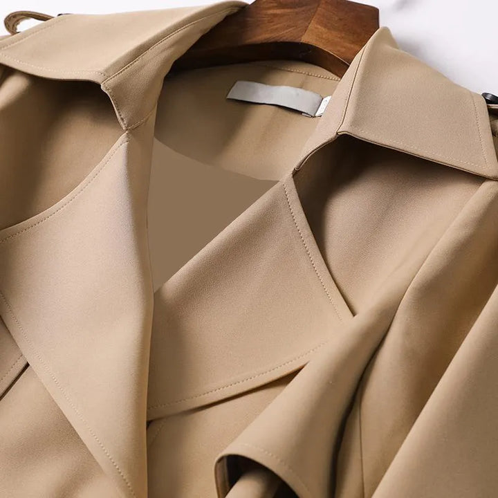 Stylischer Damen-Trench - eleganter Schutz und maximaler Komfort