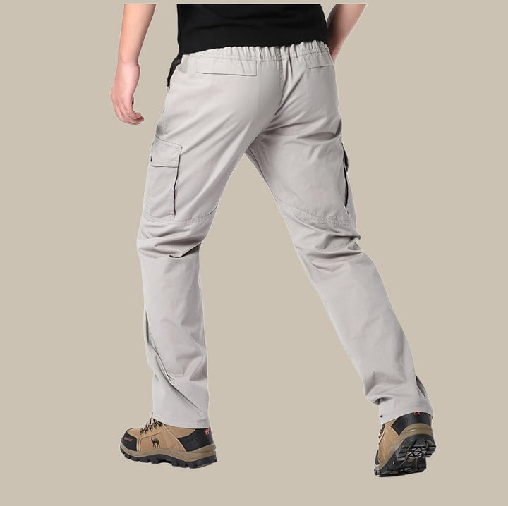 Hochwertige Herren-Cargohose im modischen und bequemen Regular Cut - die perfekte Kombination aus modischem Design und Funktionalität
