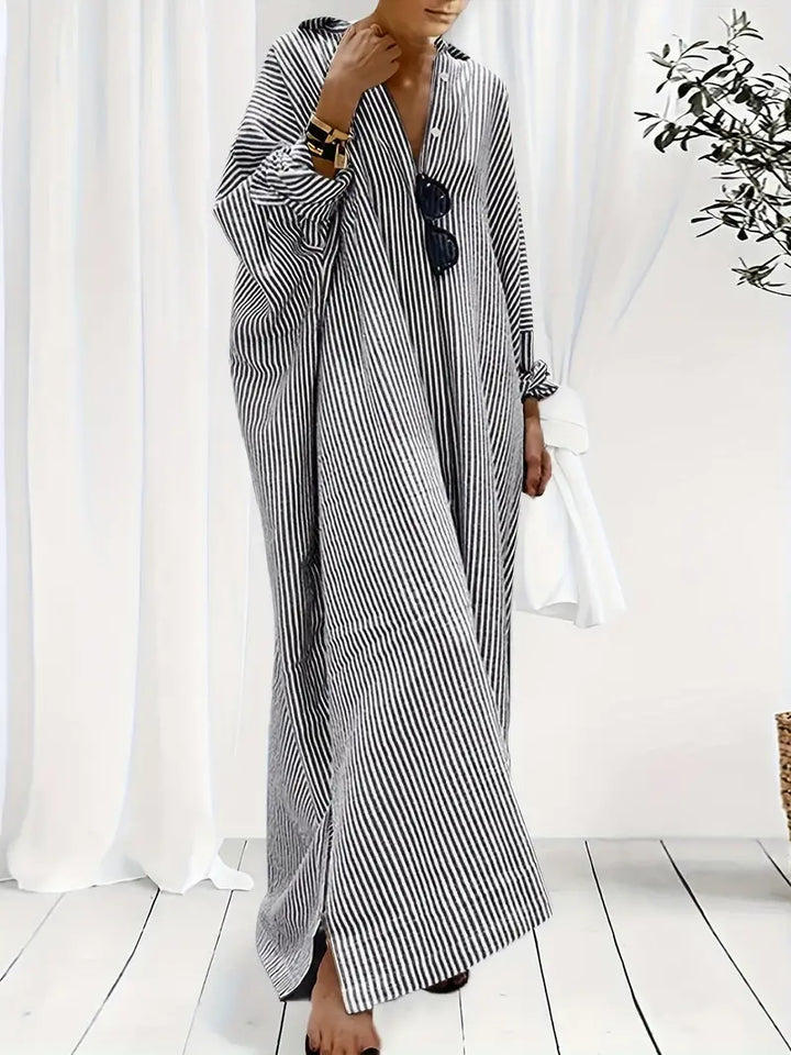 Modisches gestreiftes Maxikleid für Damen - die perfekte Wahl für jeden Anlass