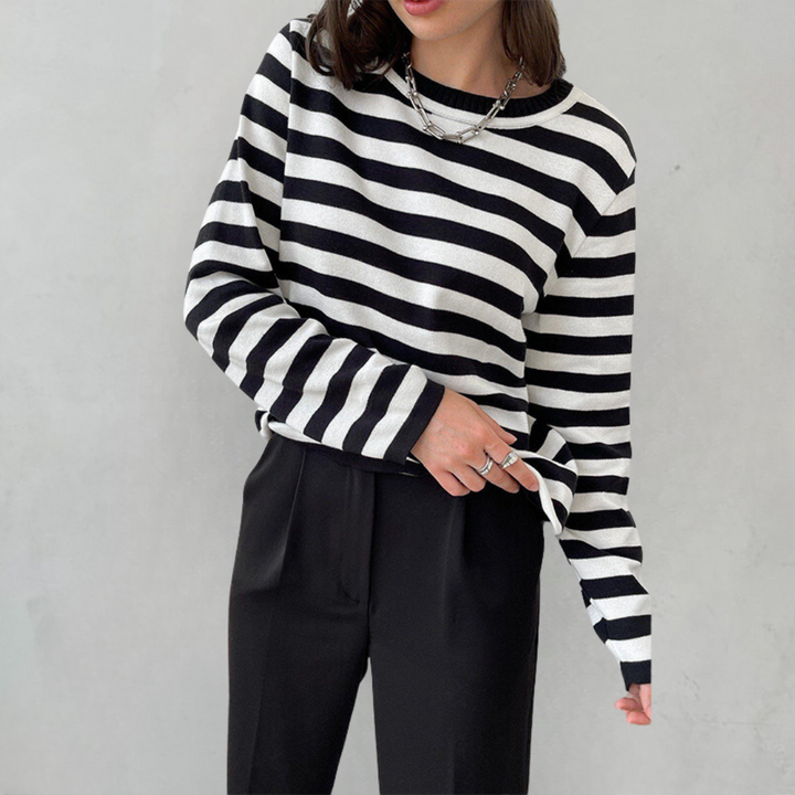 Elegante gestreifte Damenbluse mit langen Ärmeln und Rundhalsausschnitt - perfekt für jeden Anlass