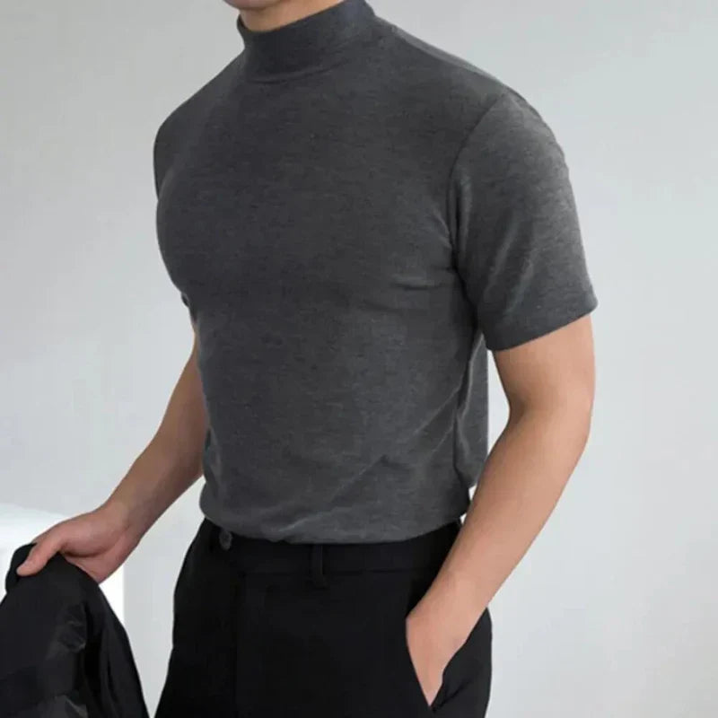 Elegantes Herrenhemd mit hohem Kragen - eine stilvolle und bequeme Wahl für jeden Tag