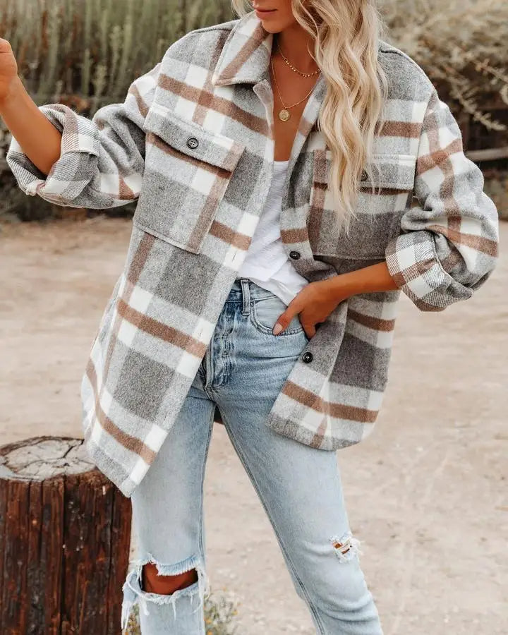 Elegantes Damen-Sweatshirt im rustikalen Stil mit klassischem Karo