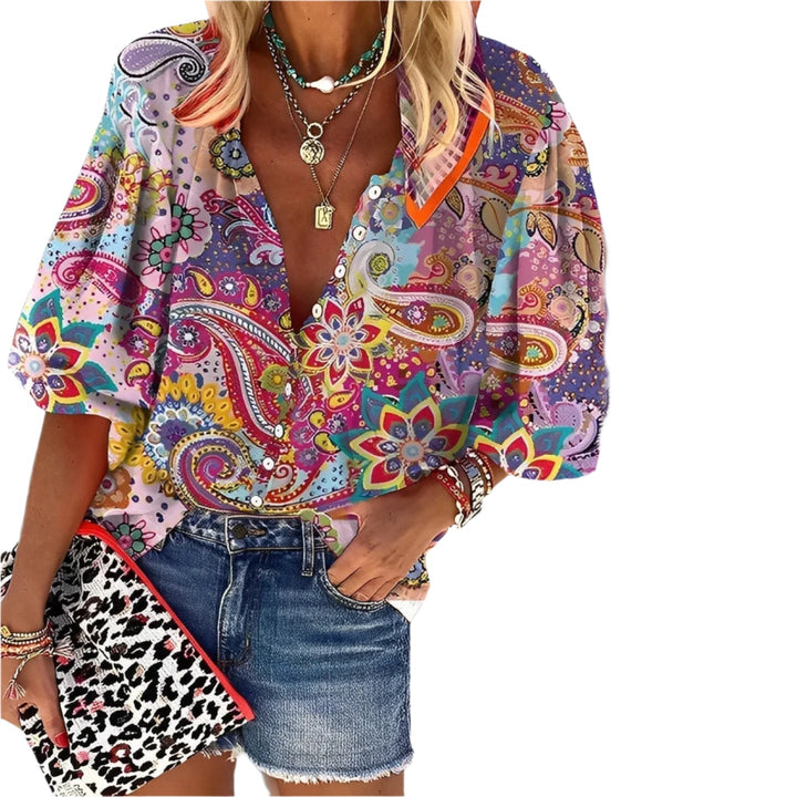 Modisches Damen-T-Shirt mit buntem Mandala-Muster - ein einzigartiger und stilvoller Look
