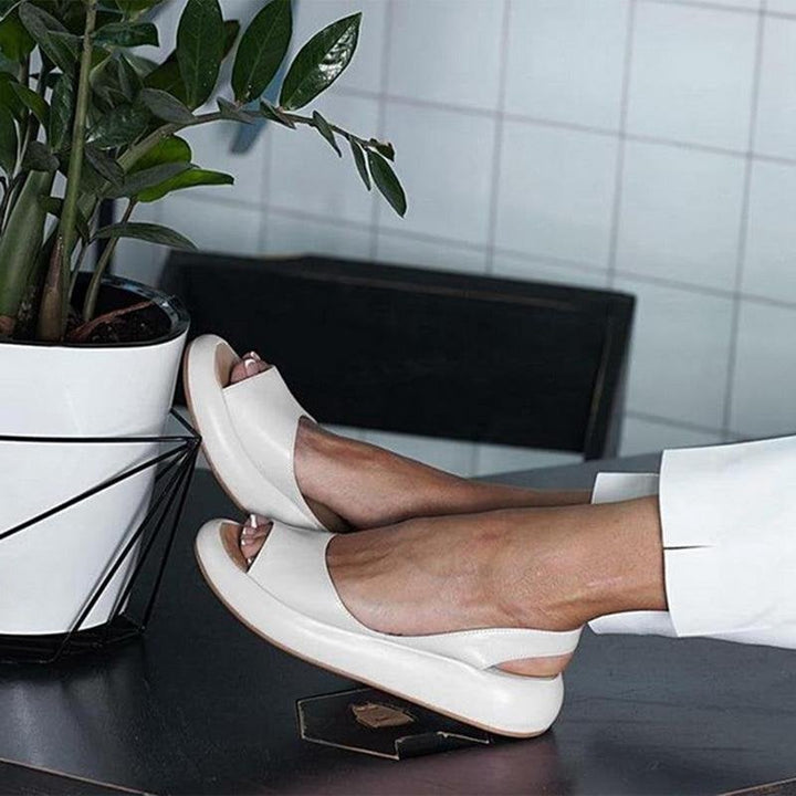 Stilvolle und bequeme offene Plateausandalen für Damen für einen eleganten Look