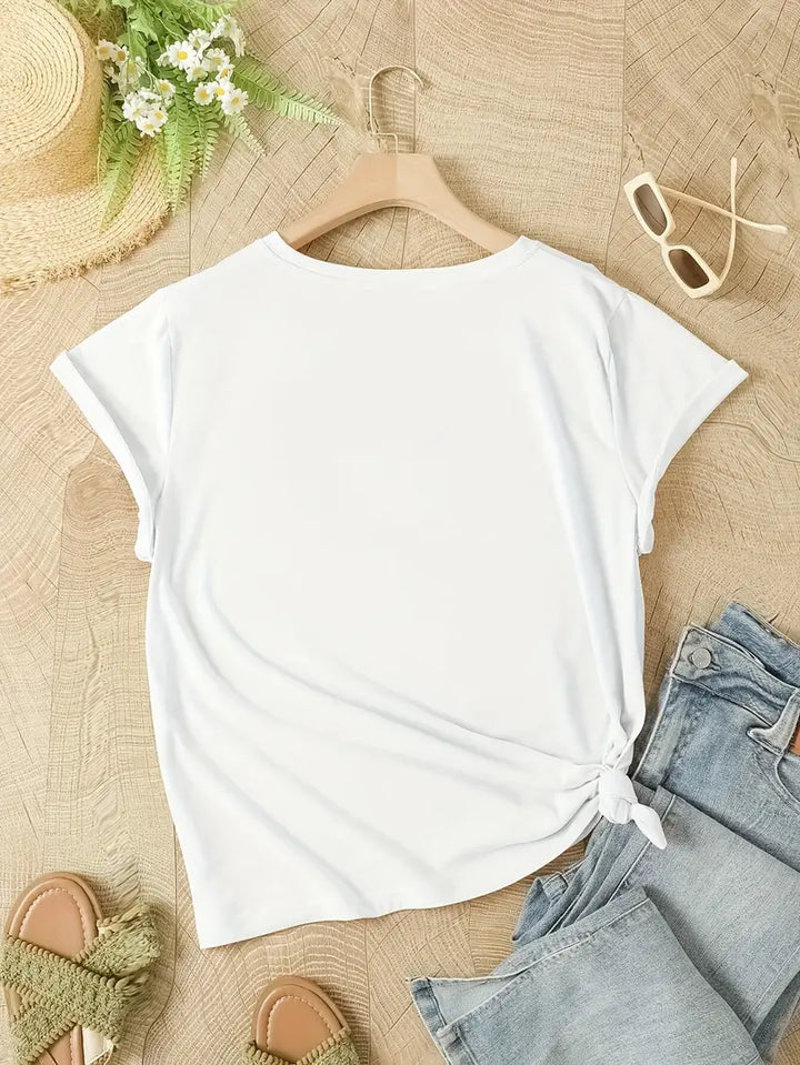 Modisches weißes Damen-T-Shirt mit Blumenmotiv - perfekt für Sommertage