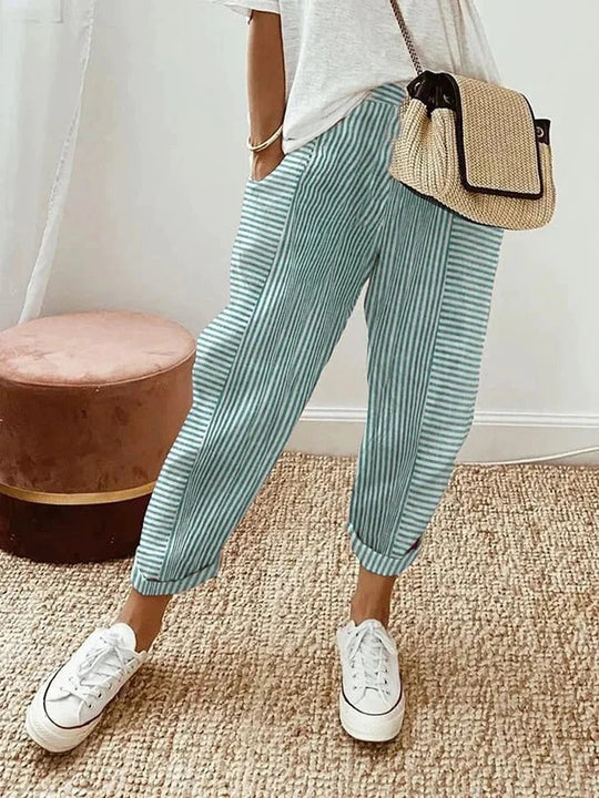 Elegante Damenhose mit modischen Streifen - Stil und Klassiker für den Alltag