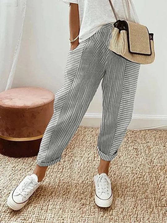 Elegante Damenhose mit modischen Streifen - Stil und Klassiker für den Alltag