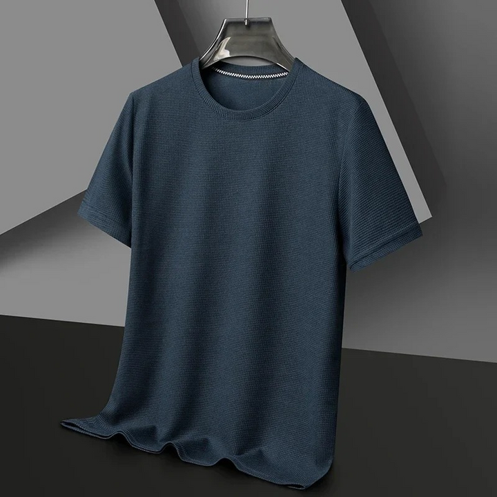 Stilvolles und luxuriöses Herren-T-Shirt für den Sommer - Komfort und Eleganz von Quirijn