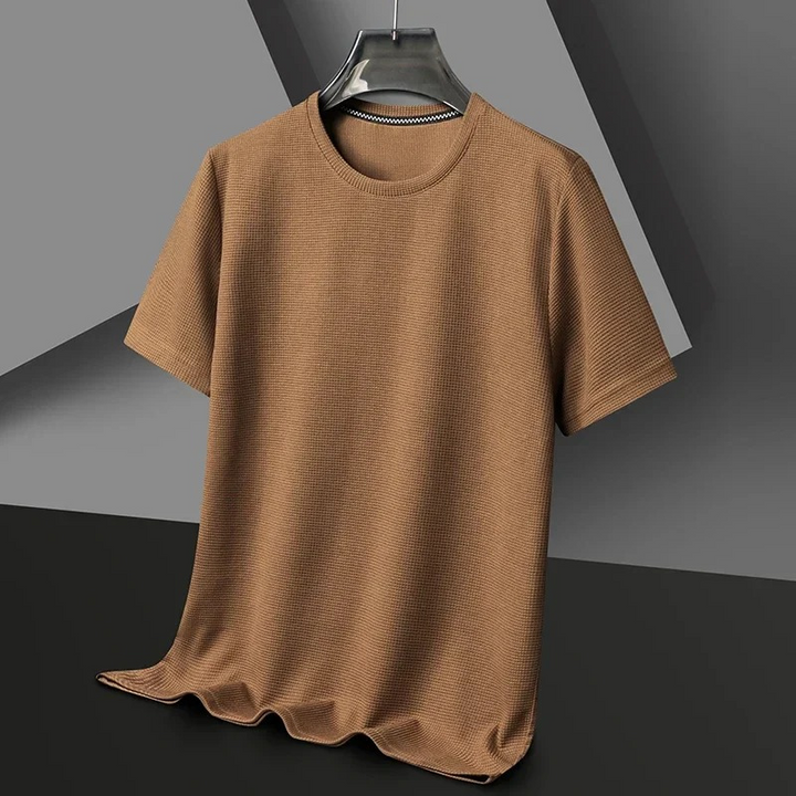 Stilvolles und luxuriöses Herren-T-Shirt für den Sommer - Komfort und Eleganz von Quirijn