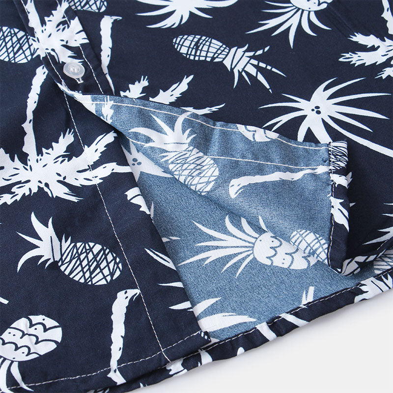 Elegantes kurzärmeliges Herren-T-Shirt in tiefem Marineblau mit einzigartigem Druck für außergewöhnlichen Stil