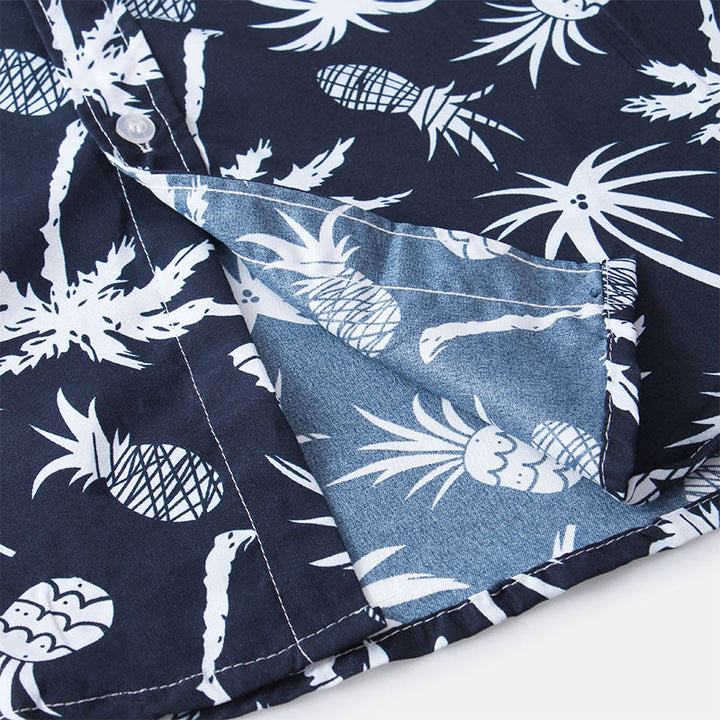 Elegantes kurzärmeliges Herren-T-Shirt in tiefem Marineblau mit einzigartigem Druck für außergewöhnlichen Stil