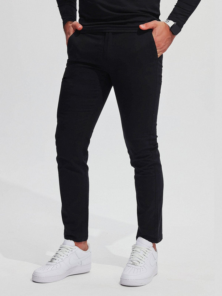 Hochwertige Chino-Hose für Herren aus einer dehnbaren, pflegeleichten Baumwollmischung - idealer Komfort und Stil