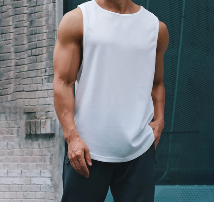 Stylisches ärmelloses Sommertop von Elmaro - Eleganz und Komfort für jeden Tag