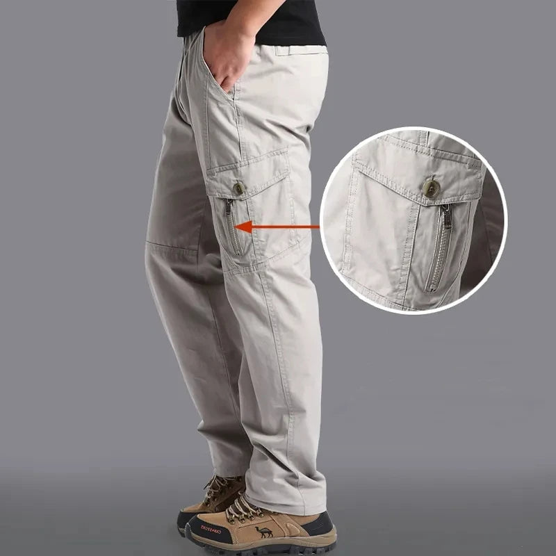 Hochwertige Herren-Cargohose im modischen und bequemen Regular Cut - die perfekte Kombination aus modischem Design und Funktionalität