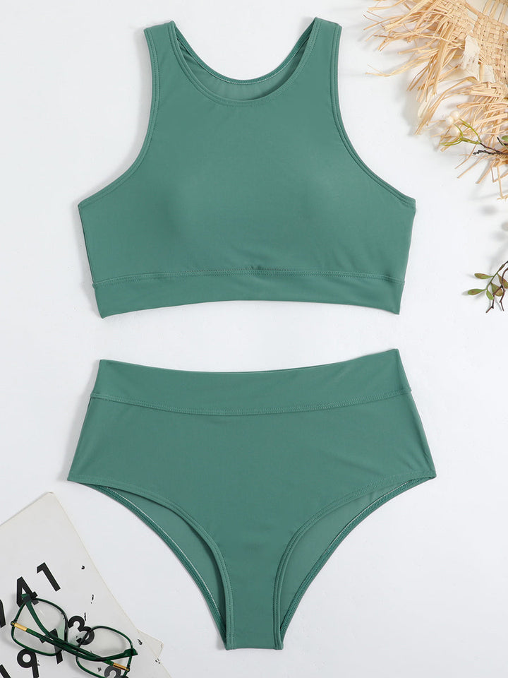 Britney | Elegante Hoognek Bikini met Verleidelijke Hooggetailleerde Briefjes