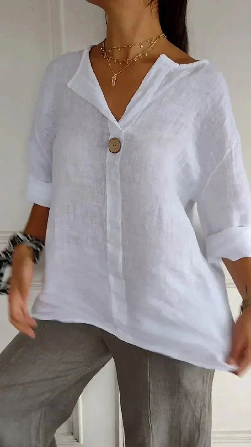 Stilvolles Damen-Button-down-Hemd in klassischen Weiß- und Beigetönen - Eleganz und minimalistisches Design