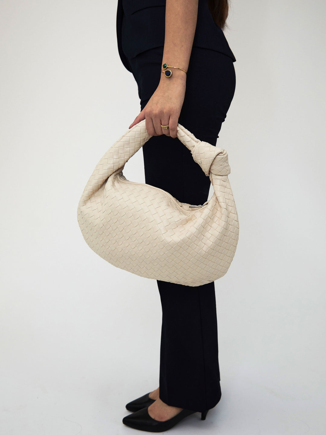 Vanesa | Elegante Stoffhandtasche in einem Nude-Ton für einen raffinierten und modischen Look