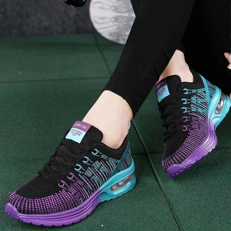 Eleganckie i wygodne damskie buty casual na każdą okazję