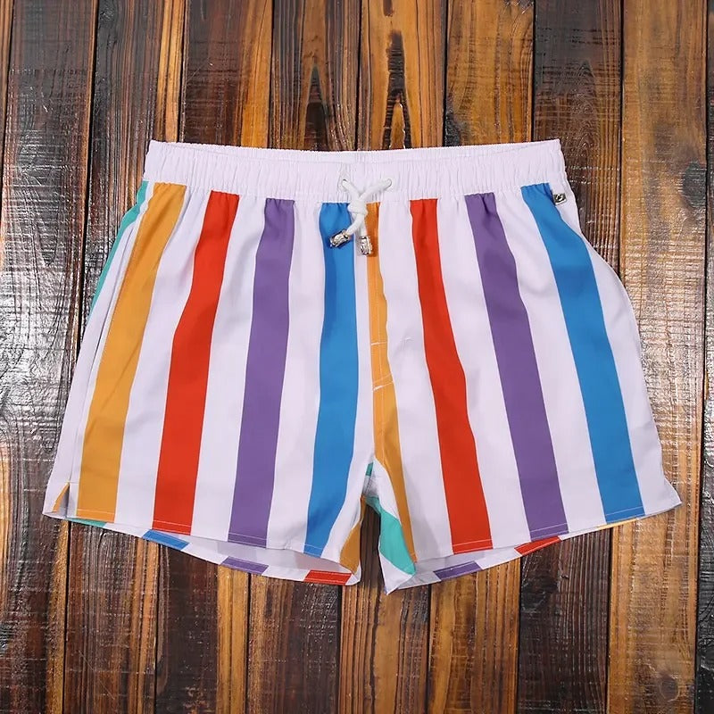 Stylische und bequeme Herren-Badeshorts mit modischem Streifenmuster, perfekt für Strand und Pool