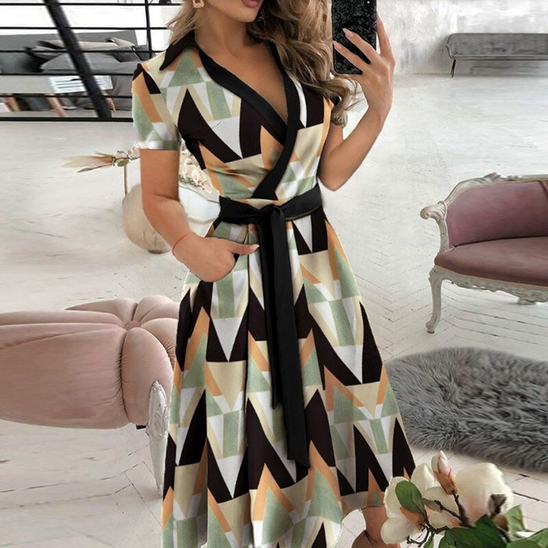 Elegantes Damenkleid für jeden Anlass - verleihen Sie Ihrem Stil eine schicke Note