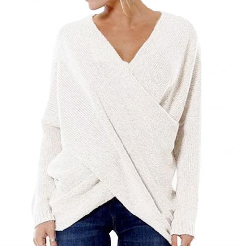 Eleganter Damenpullover mit modischen Kreuzstich-Akzenten für einen stilvollen Look