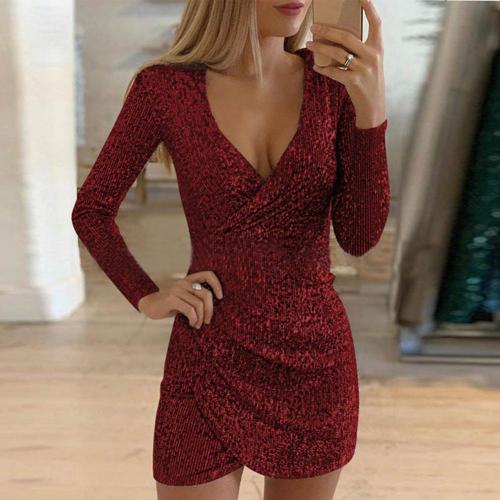 Modisches Damen-Umschlagkleid mit auffälligem Glitzerbesatz