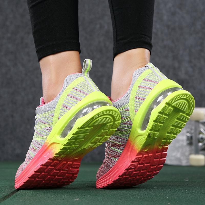 Eleganckie i wygodne damskie buty casual na każdą okazję